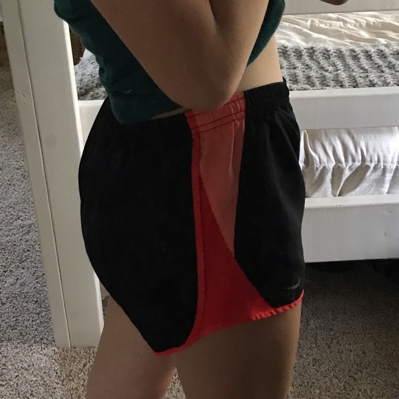 nike shorts - Picture 2 of 8